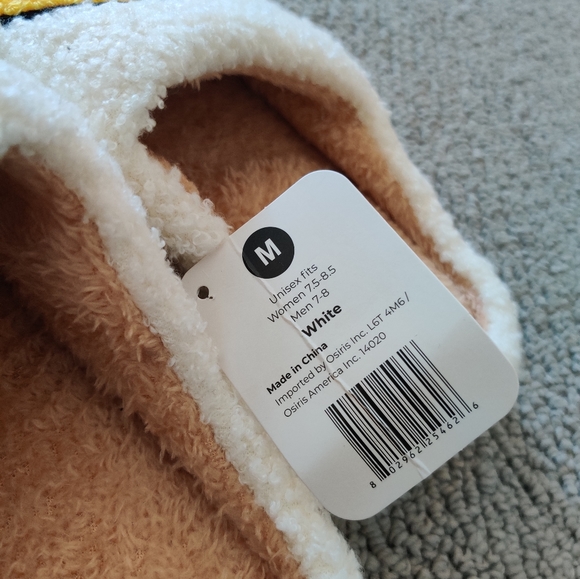 Smiley Slippers - Picture 7 of 7